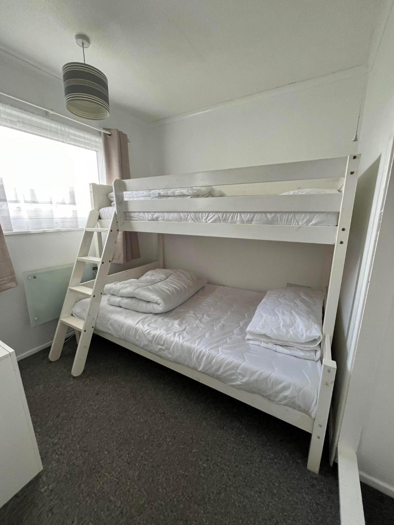 Signature, Scratby - Two Bed Chalet, Sleeps 7, Free Wi-Fi, Bed Linen And Towels Included, Pets Welcome And Onsite Entertainment Available Exteriör bild