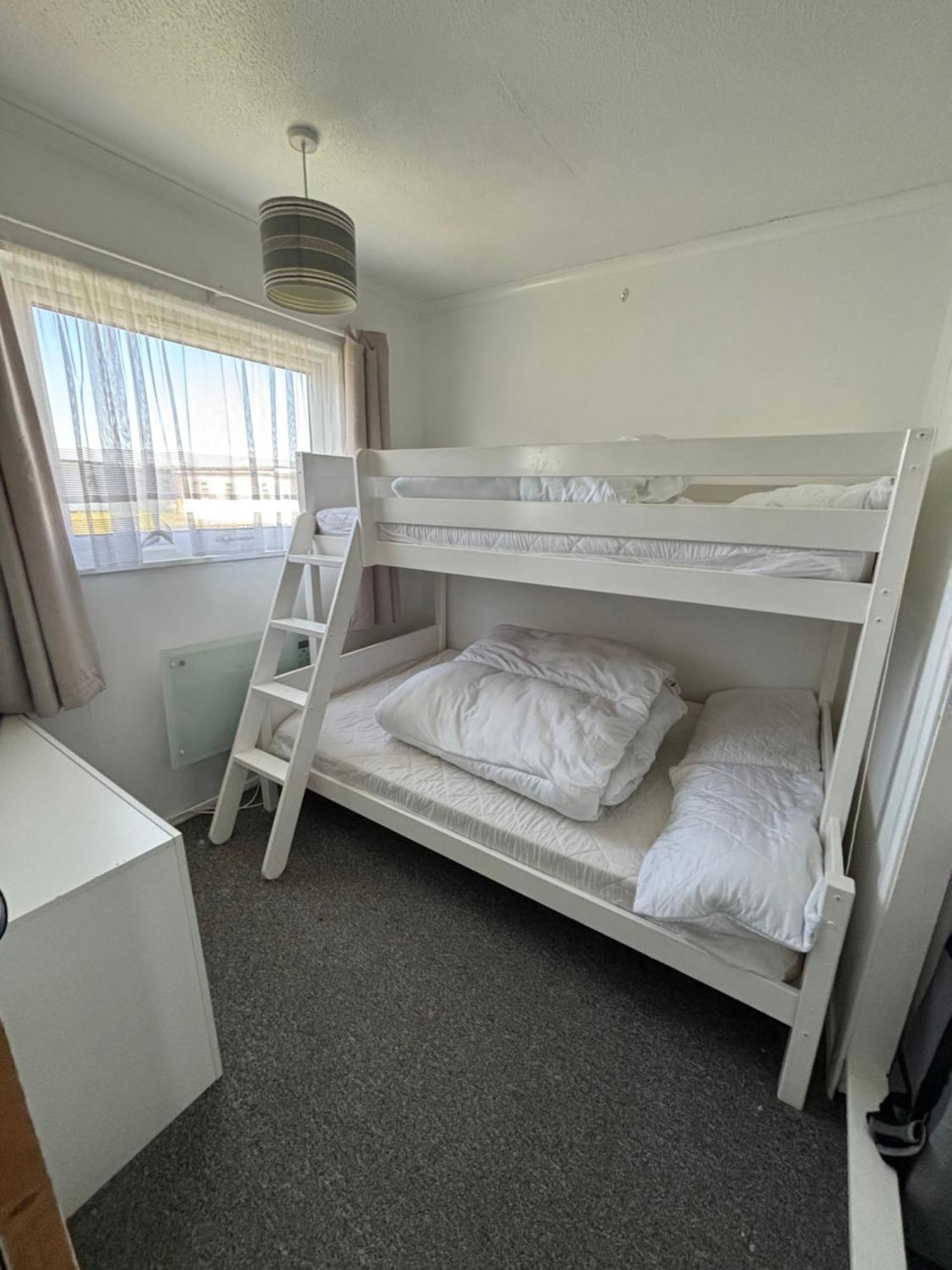 Signature, Scratby - Two Bed Chalet, Sleeps 7, Free Wi-Fi, Bed Linen And Towels Included, Pets Welcome And Onsite Entertainment Available Exteriör bild